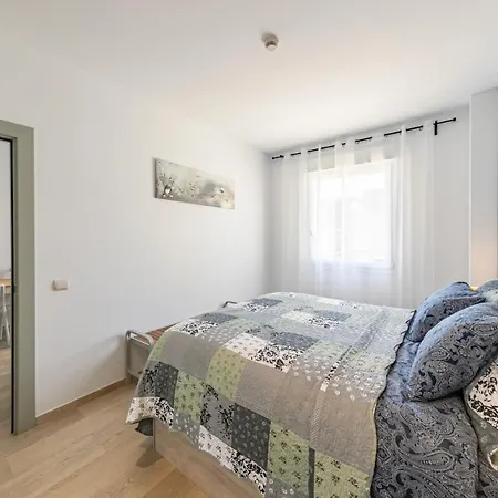 With Free Parking And Pool Apartment Bormujos